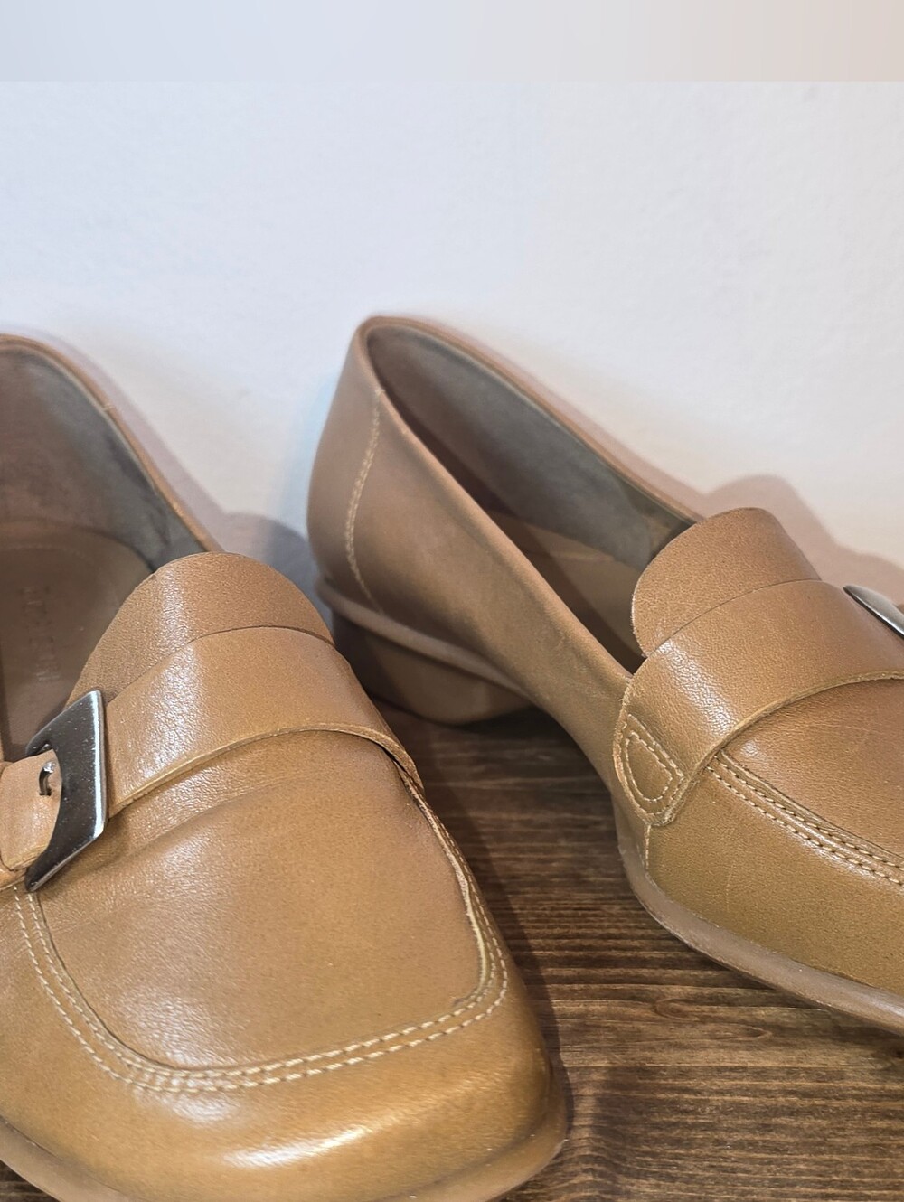 Enzo Angiolini NWOT Tan Leather Buckle Loafers Women's Size 7M - Picture 3 of 10